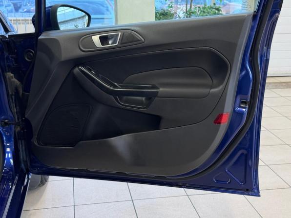 Ford Fiesta Mk6 Рестайлинг с пробегом 2016 года, цена 760 000 рублей, 161000 км, хэтчбек, Автокод Объявления