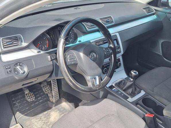 Volkswagen Passat B7 с пробегом 2011 года, цена 890 000 рублей, 226400 км, седан, Автокод Объявления