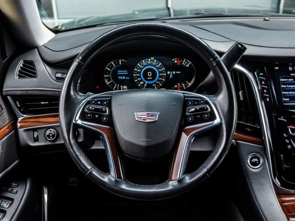 Cadillac Escalade IV с пробегом 2019 года, цена 5 350 000 рублей, 95879 км, внедорожник, Автокод Объявления