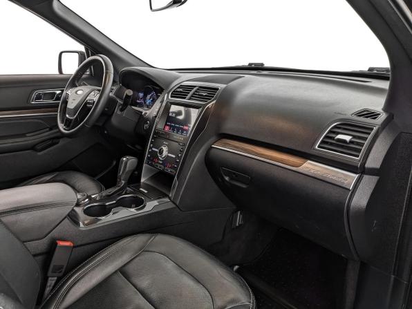 Ford Explorer V Рестайлинг 2 с пробегом 2019 года, цена 3 425 000 рублей, 101730 км, внедорожник, Автокод Объявления