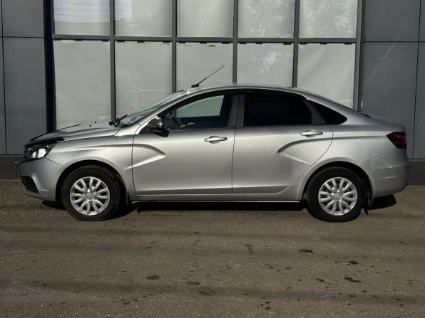 Lada (ВАЗ) Vesta I с пробегом 2022 года, цена 965 000 рублей, 118210 км, седан, Автокод Объявления