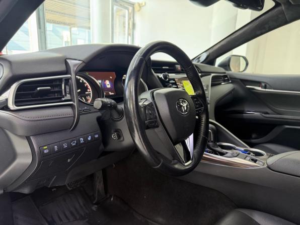 Toyota Camry VIII (XV70) с пробегом 2019 года, цена 2 500 000 рублей, 168438 км, седан, Автокод Объявления
