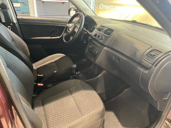 Skoda Fabia II Рестайлинг с пробегом 2010 года, цена 549 000 рублей, 176744 км, хэтчбек, Автокод Объявления