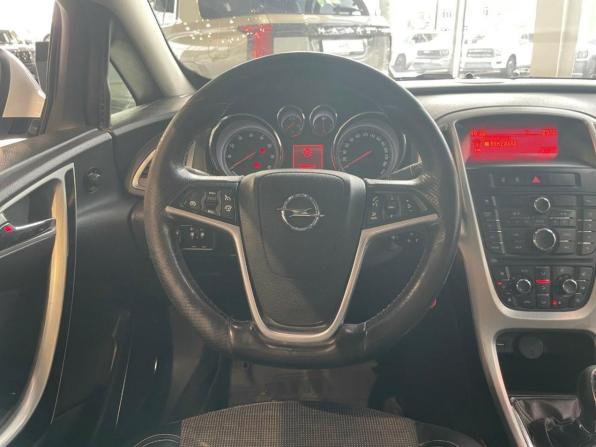 Opel Astra J Рестайлинг с пробегом 2012 года, цена 794 100 рублей, 151346 км, хэтчбек, Автокод Объявления
