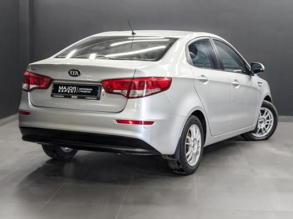 Kia Rio III Рестайлинг с пробегом 2015 года, цена 955 000 рублей, 105216 км, седан, Автокод Объявления