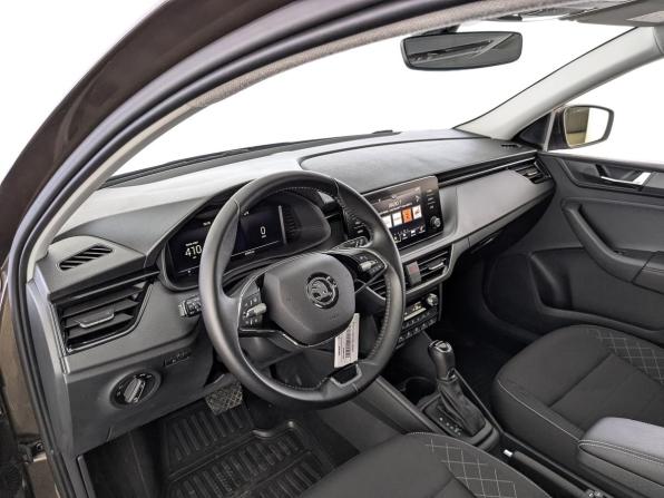 Skoda Rapid II с пробегом 2022 года, цена 2 140 000 рублей, 25059 км, лифтбек, Автокод Объявления