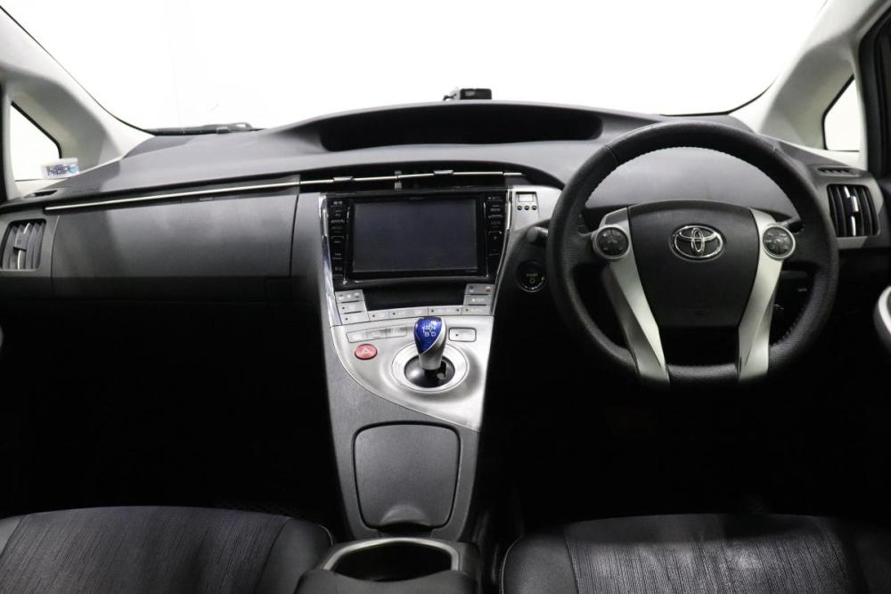 Toyota Prius III Рестайлинг (XW30) Ульяновск  - изображение 7