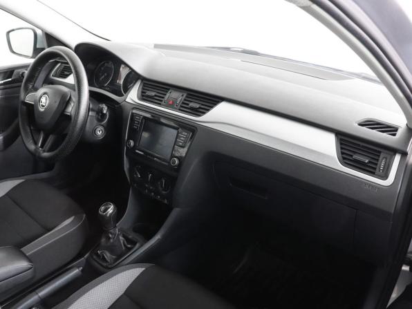 Skoda Rapid I Рестайлинг с пробегом 2018 года, цена 1 030 000 рублей, 124908 км, лифтбек, Автокод Объявления
