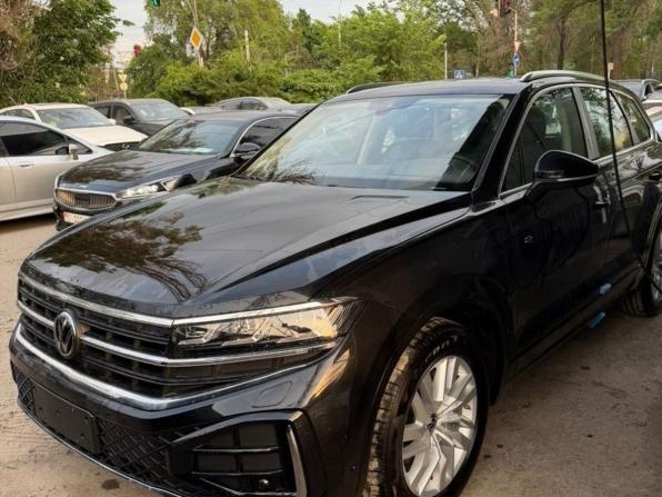 Новый Volkswagen Touareg III Рестайлинг 2025 года, цена 8 290 000 рублей, внедорожник, Автокод Объявления