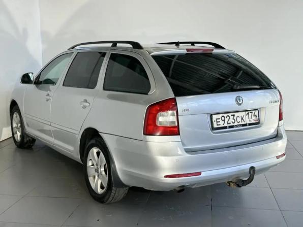 Skoda Octavia II (A5) Рестайлинг с пробегом 2013 года, цена 879 000 рублей, 182516 км, универсал, Автокод Объявления