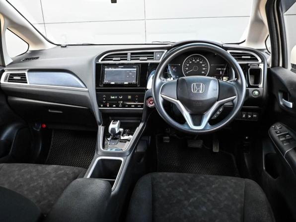 Honda Shuttle II с пробегом 2018 года, цена 1 279 000 рублей, 98603 км, универсал, Автокод Объявления