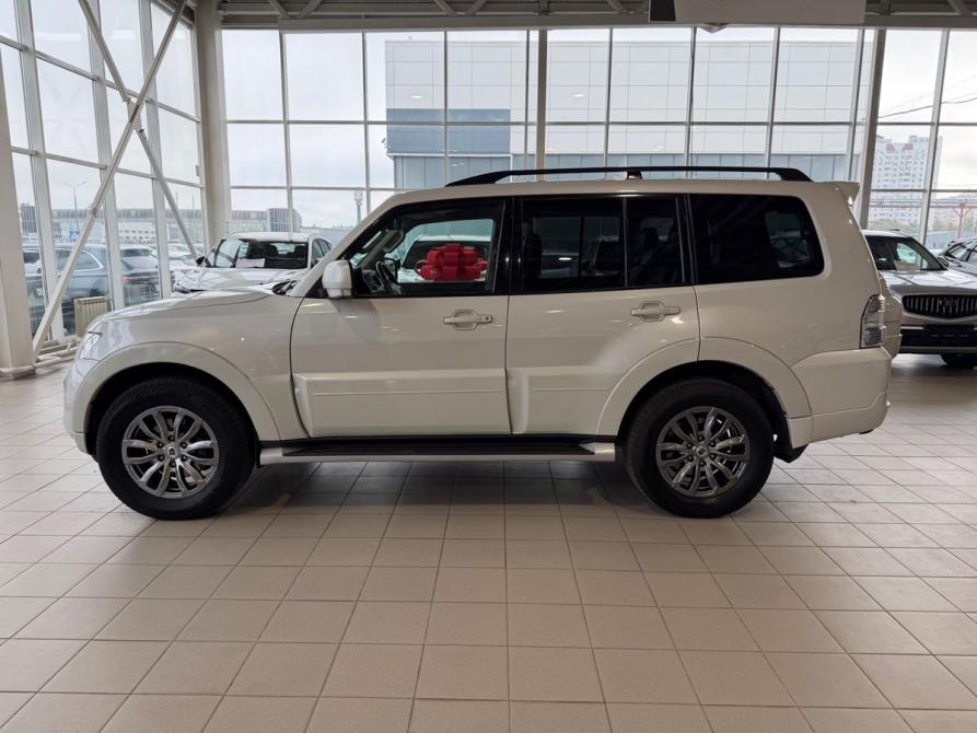 Mitsubishi Pajero IV Рестайлинг 1 Москва  - изображение 8