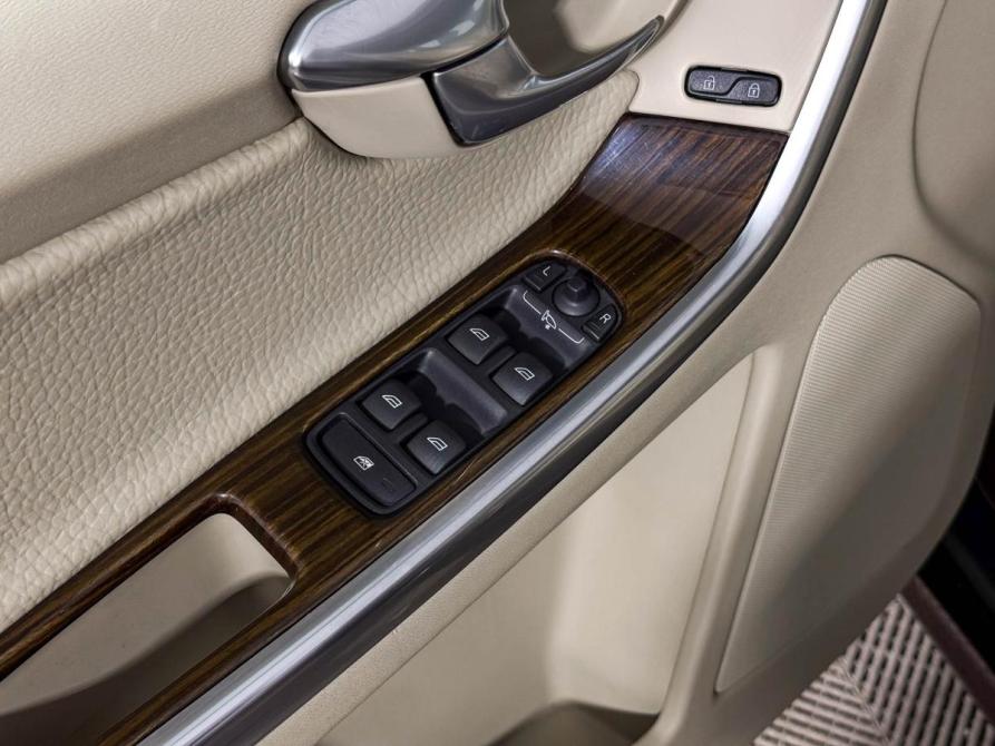 Volvo XC60 I Рестайлинг Санкт-Петербург  - изображение 10