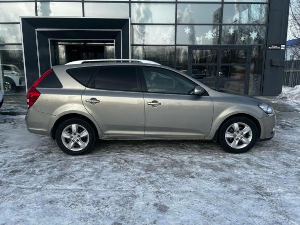 Kia Ceed I Рестайлинг с пробегом 2011 года, цена 650 000 рублей, 319209 км, универсал, Автокод Объявления