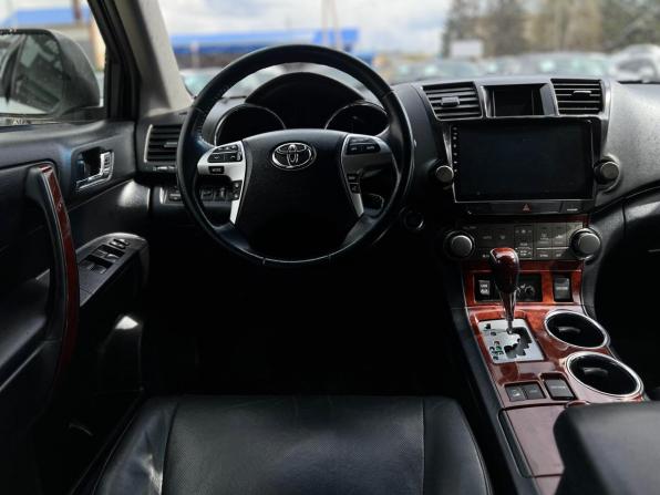 Toyota Highlander II (XU40) Рестайлинг с пробегом 2012 года, цена 2 100 000 рублей, 210200 км, внедорожник, Автокод Объявления