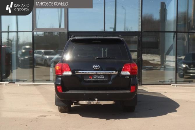 Toyota Land Cruiser 200 Series Рестайлинг 1 с пробегом 2015 года, цена 4 100 000 рублей, 207683 км, внедорожник, Автокод Объявления