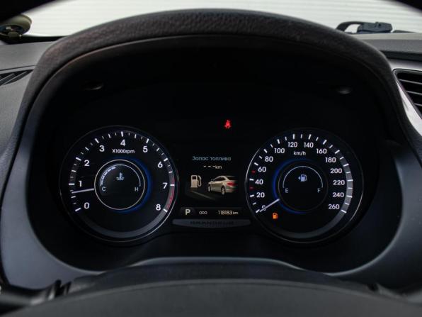 Hyundai Grandeur V с пробегом 2012 года, цена 1 580 000 рублей, 118183 км, седан, Автокод Объявления
