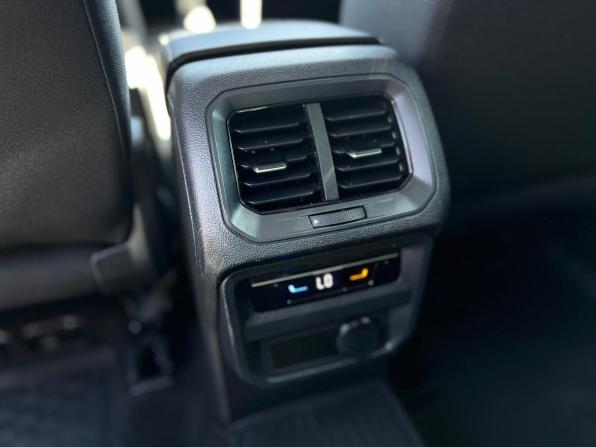 Volkswagen Tiguan II Рестайлинг с пробегом 2022 года, цена 2 850 000 рублей, 71852 км, внедорожник, Автокод Объявления