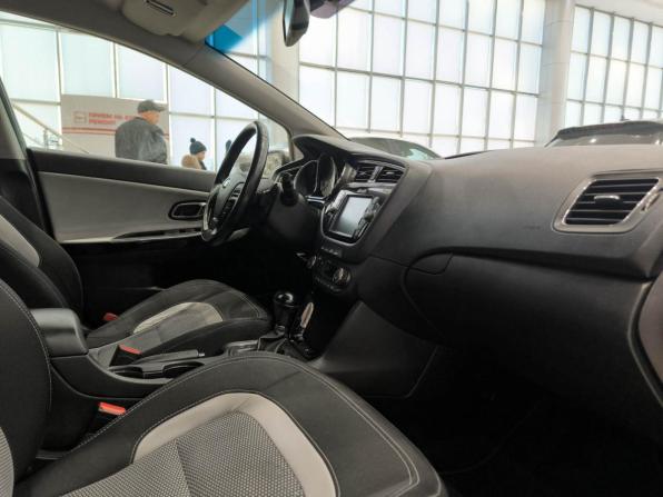 Kia Ceed II Рестайлинг с пробегом 2017 года, цена 1 199 000 рублей, 158790 км, хэтчбек, Автокод Объявления