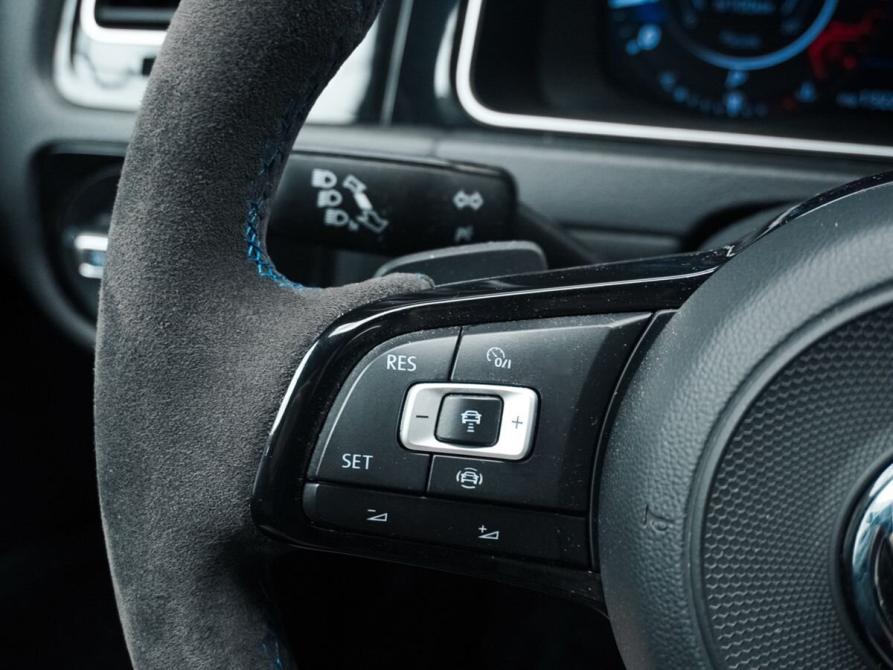 Volkswagen Golf R VII Рестайлинг Ростов-на-Дону  - изображение 21