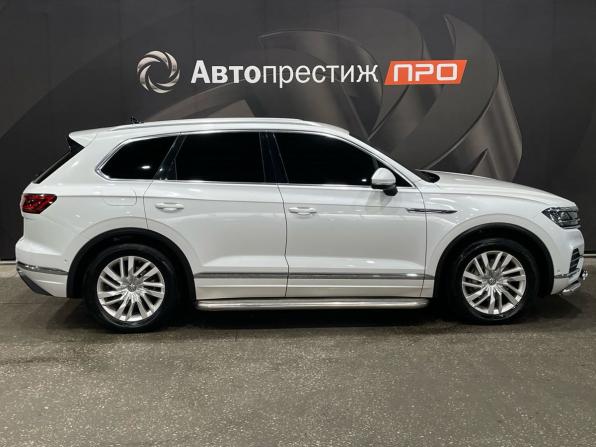 Volkswagen Touareg III с пробегом 2020 года, цена 4 290 000 рублей, 203000 км, внедорожник, Автокод Объявления