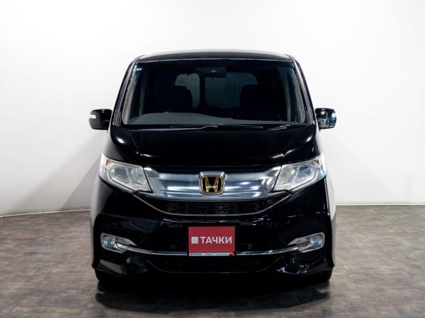 Honda Stepwgn V с пробегом 2017 года, цена 1 830 000 рублей, 157755 км, минивэн, Автокод Объявления