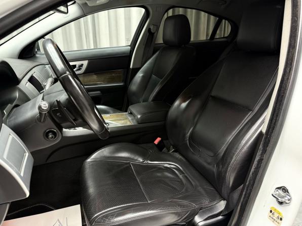 Jaguar XF I Рестайлинг с пробегом 2013 года, цена 1 399 000 рублей, 107738 км, седан, Автокод Объявления