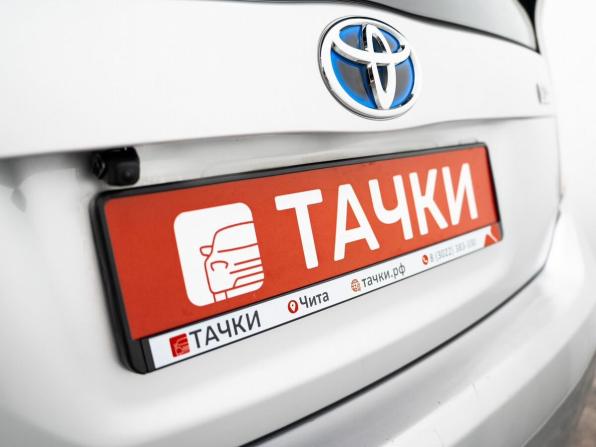 Toyota Prius III Рестайлинг (XW30) с пробегом 2015 года, цена 1 330 000 рублей, 157600 км, лифтбек, Автокод Объявления
