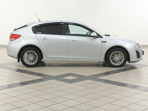 Chevrolet Cruze I Рестайлинг с пробегом 2012 года, цена 737 000 рублей, 143400 км, хэтчбек, Автокод Объявления