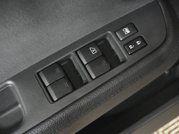 Nissan Tiida I Рестайлинг с пробегом 2012 года, цена 699 000 рублей, 254703 км, хэтчбек, Автокод Объявления