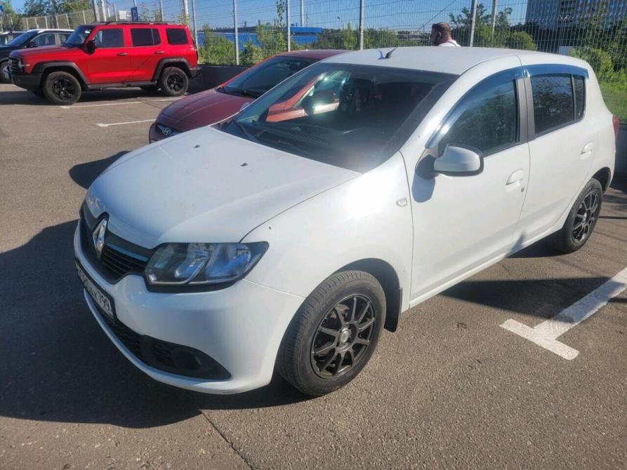 Renault Sandero II Москва  - изображение 3