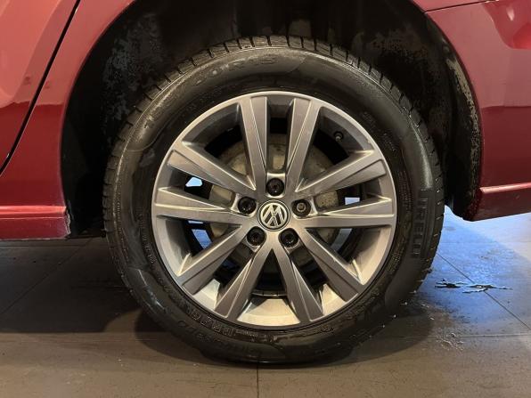 Volkswagen Polo V Рестайлинг с пробегом 2019 года, цена 1 775 000 рублей, 38500 км, седан, Автокод Объявления