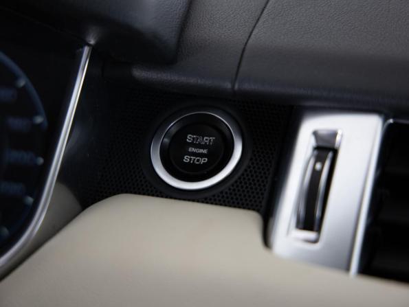 Land Rover Range Rover Sport II с пробегом 2014 года, цена 2 499 000 рублей, 196969 км, внедорожник, Автокод Объявления