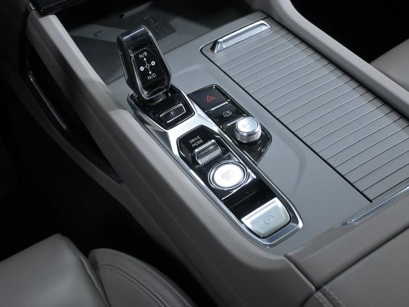 Lynk &amp; Co 09 с пробегом 2023 года, цена 5 625 000 рублей, 17500 км, внедорожник, Автокод Объявления