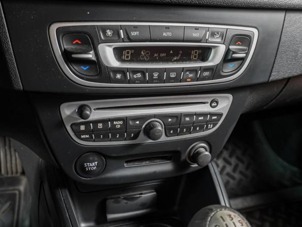 Renault Megane III с пробегом 2011 года, цена 1 059 000 рублей, 95896 км, хэтчбек, Автокод Объявления