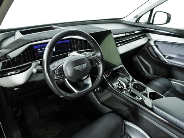 Geely Atlas II с пробегом 2023 года, цена 2 649 700 рублей, 49516 км, внедорожник, Автокод Объявления