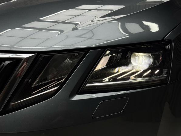 Skoda Octavia III (A7) Рестайлинг с пробегом 2018 года, цена 1 999 000 рублей, 158481 км, лифтбек, Автокод Объявления