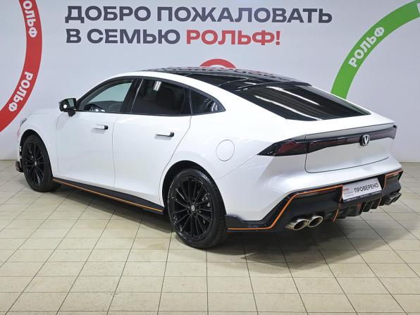 Changan UNI-V I с пробегом 2023 года, цена 2 280 000 рублей, 26000 км, лифтбек, Автокод Объявления