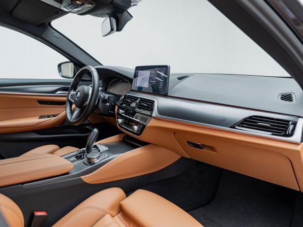 BMW 5 серии VII (G30/G31/G38) Рестайлинг с пробегом 2020 года, цена 5 600 000 рублей, 43960 км, седан, Автокод Объявления