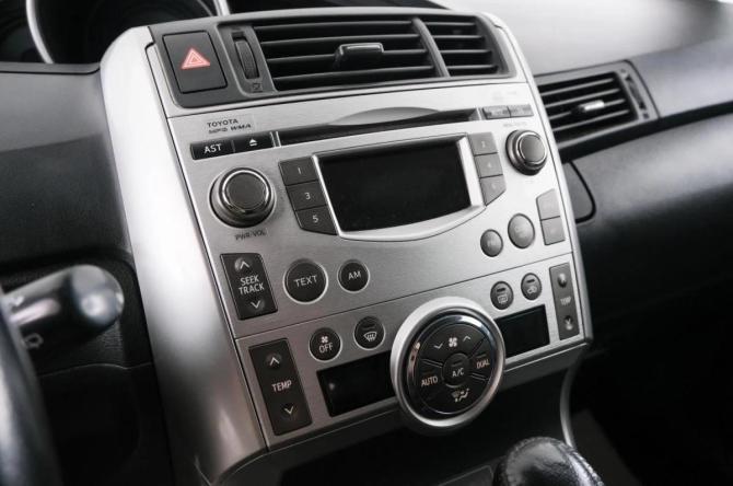 Toyota Verso I с пробегом 2010 года, цена 1 139 000 рублей, 160000 км, компактвэн, Автокод Объявления