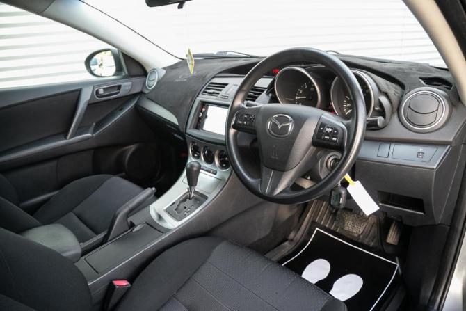 Mazda Axela II с пробегом 2009 года, цена 748 000 рублей, 166000 км, седан, Автокод Объявления