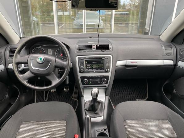 Skoda Octavia II (A5) Рестайлинг с пробегом 2009 года, цена 790 000 рублей, 225461 км, универсал, Автокод Объявления