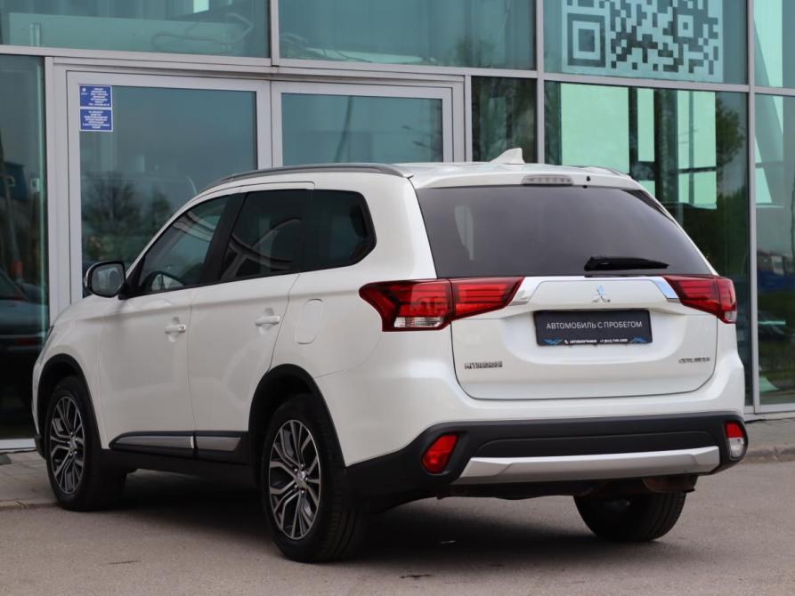 Mitsubishi Outlander III Рестайлинг 2 Санкт-Петербург  - изображение 6
