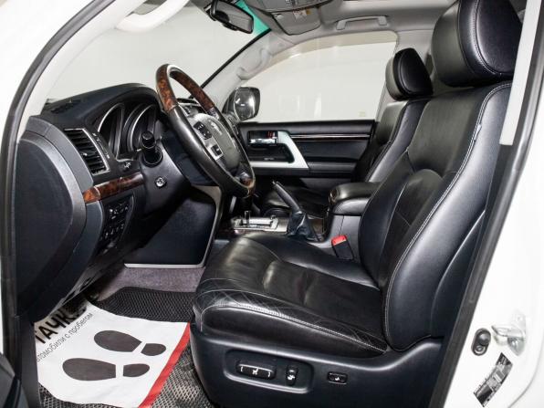 Toyota Land Cruiser 200 Series Рестайлинг 1 с пробегом 2014 года, цена 3 565 000 рублей, 407976 км, внедорожник, Автокод Объявления
