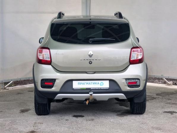 Renault Sandero II с пробегом 2016 года, цена 975 000 рублей, 126541 км, хэтчбек, Автокод Объявления