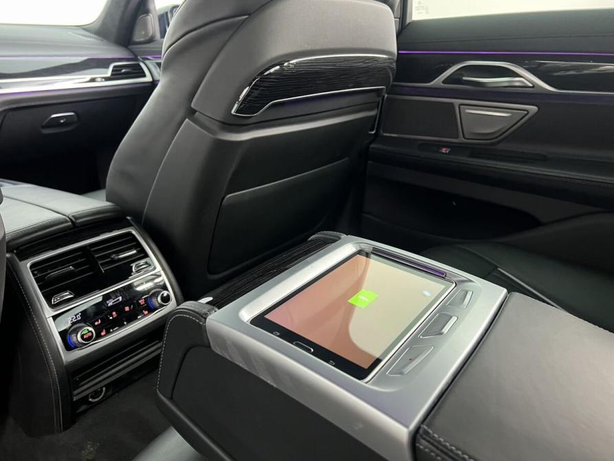 BMW 7 серии VI (G11/G12) Рестайлинг Москва  - изображение 17