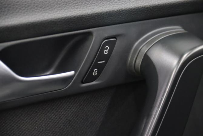 Volkswagen Passat B7 с пробегом 2012 года, цена 870 170 рублей, 279639 км, седан, Автокод Объявления