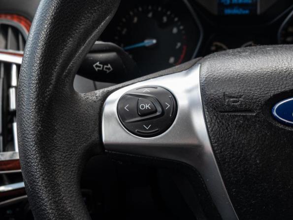 Ford Focus III с пробегом 2012 года, цена 850 000 рублей, 104042 км, хэтчбек, Автокод Объявления