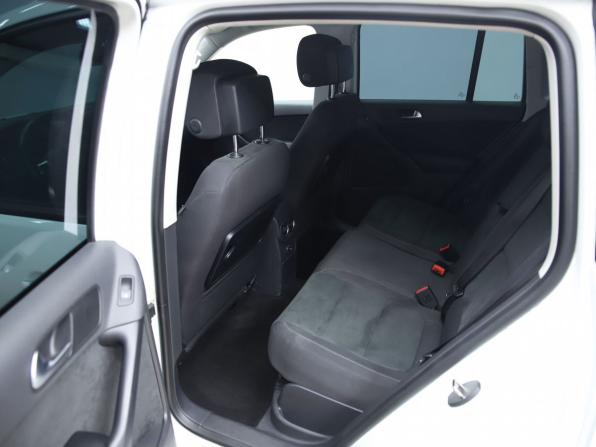 Volkswagen Tiguan I Рестайлинг с пробегом 2016 года, цена 1 790 000 рублей, 164604 км, внедорожник, Автокод Объявления