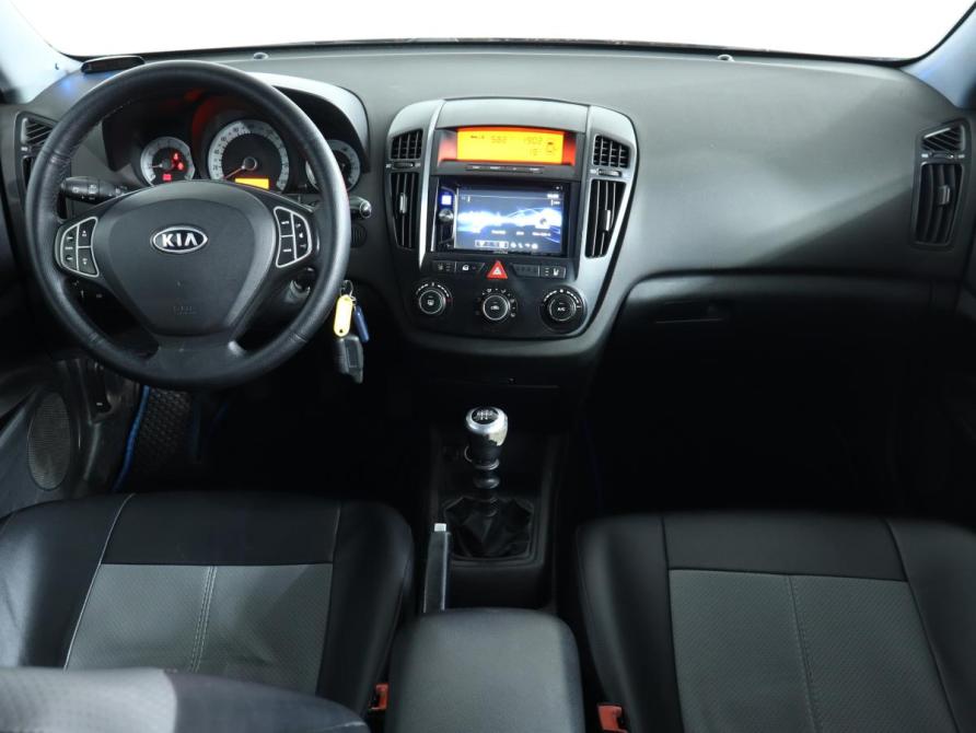 Kia Ceed I Москва  - изображение 19
